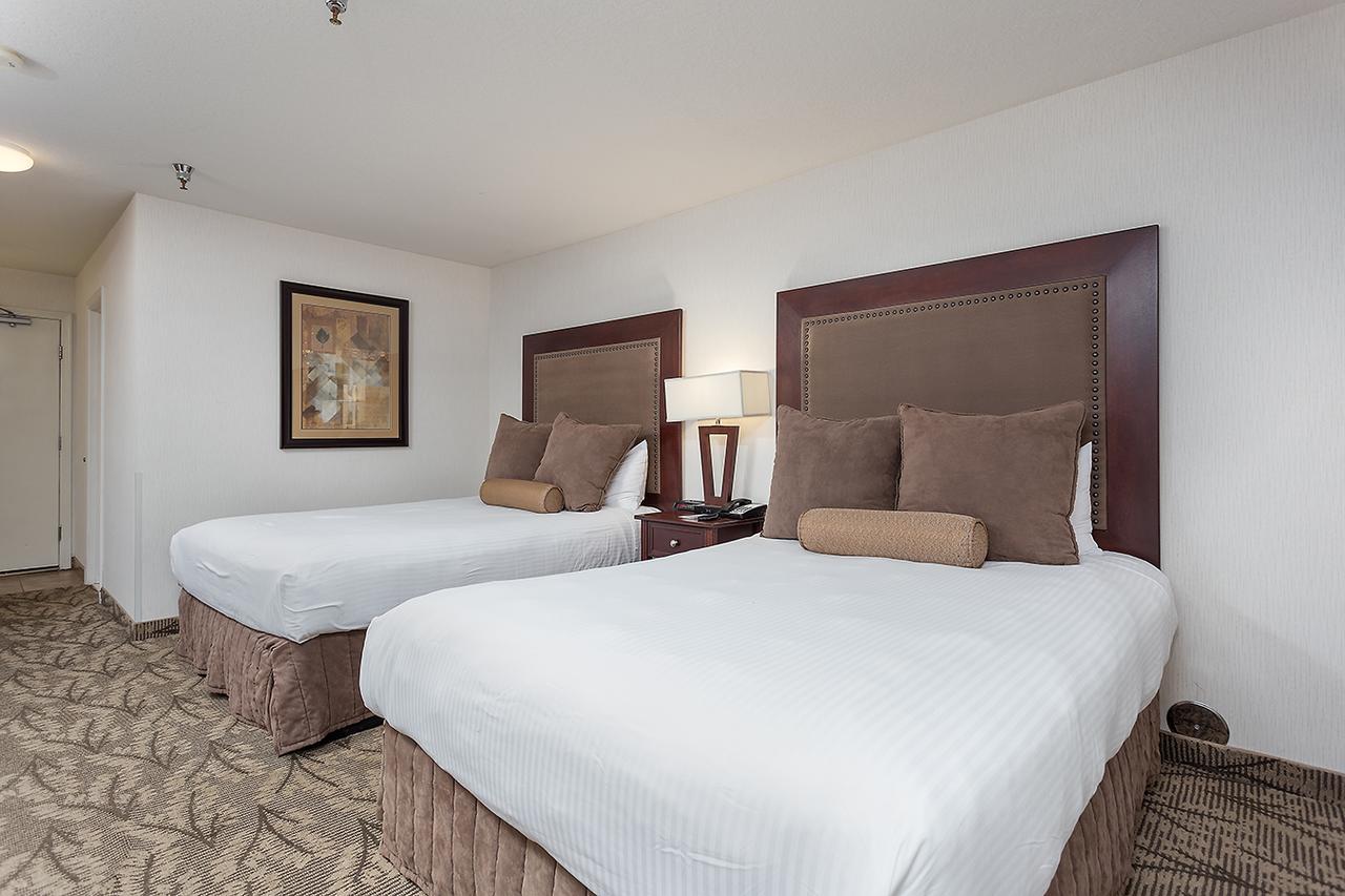 Shilo Inn Suites Hotel - Бенд Екстериор снимка