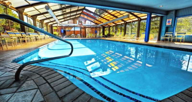 Shilo Inn Suites Hotel - Бенд Екстериор снимка
