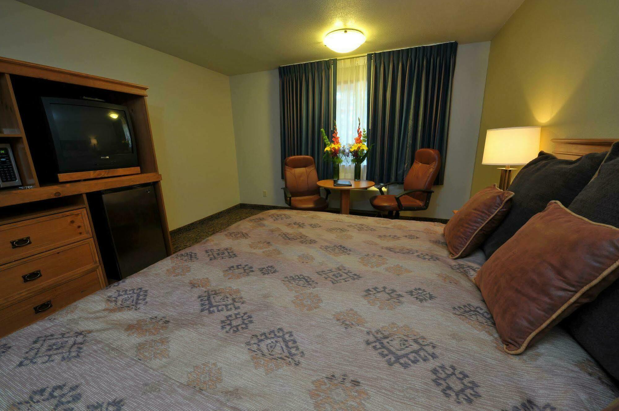 Shilo Inn Suites Hotel - Бенд Стая снимка